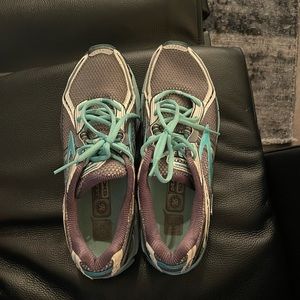 Women’s Brooks Ravenna Running Shoes Size 11
